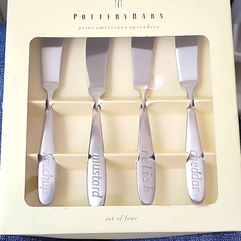 Pottery Barn Spreaders Americana Set of 4 Summer Picnic Spreaders in Box